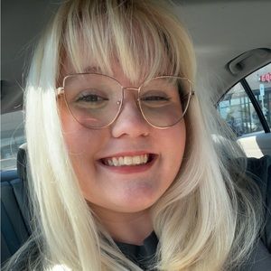 Meet your Posher, Calleigh
